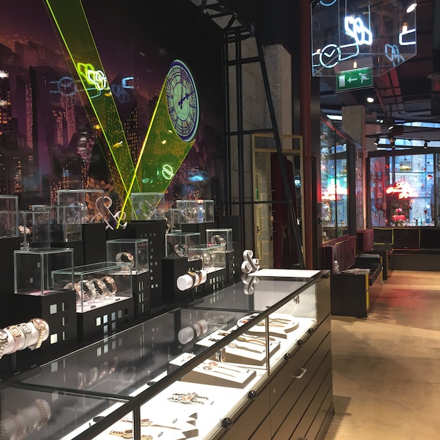 Ted Baker & Moore, shoreditch, retail innovation, retail trends, trend tours, London retail, insight tours,
