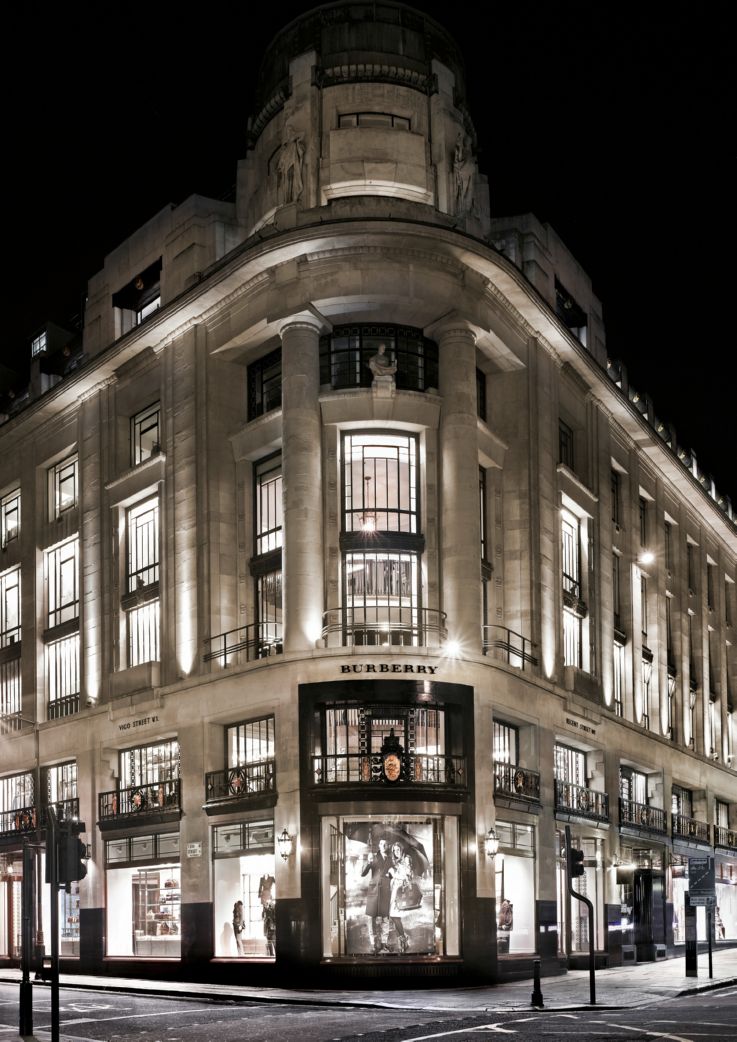 What is a flagship store? - Insider Trends