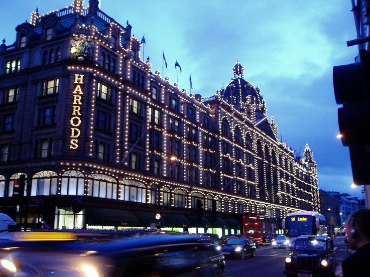 Harrods luxury store sales