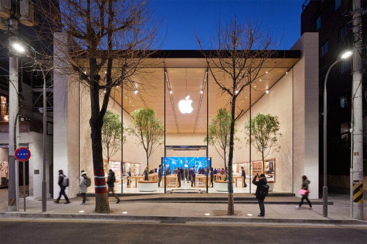 Apple - Innovative Retail