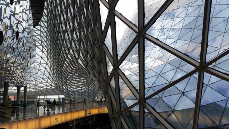 JLL - Shopping Mall