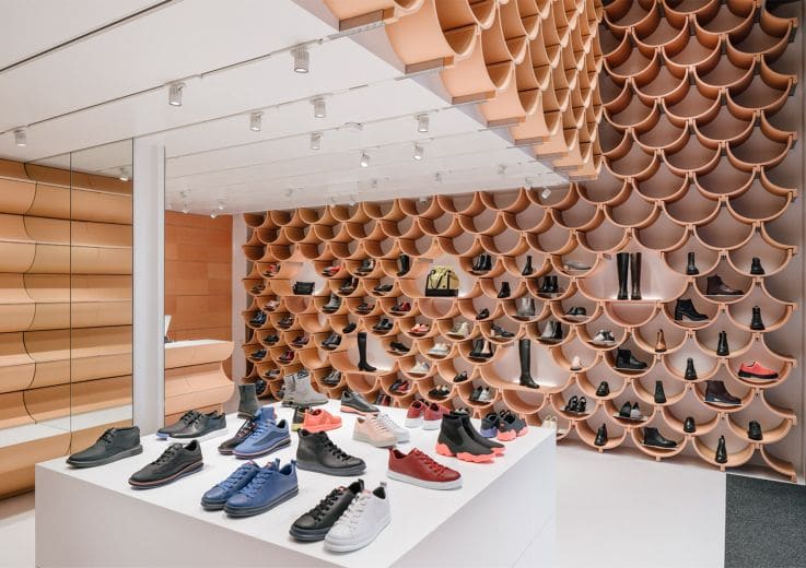 Kengo Kuma – Visual Merchandising