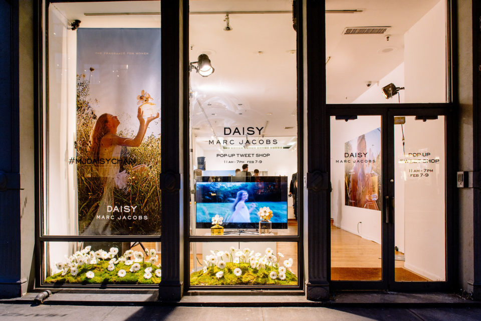 Using Pop-Up Shops to Bring Customers Back to Physical Retail