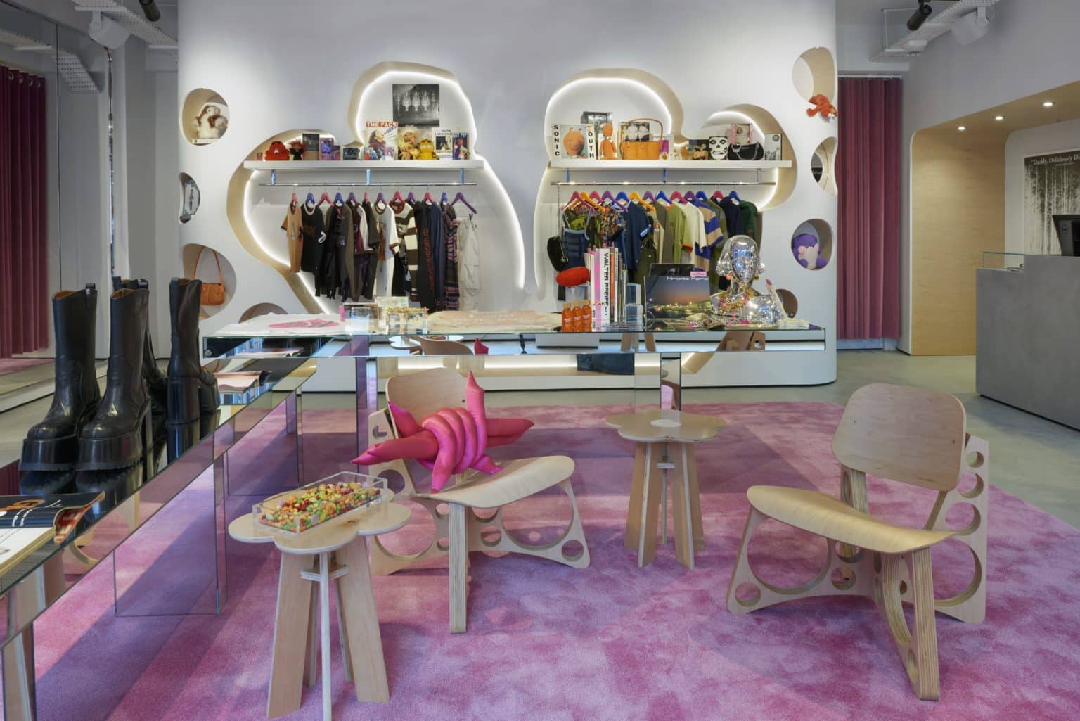 30 Top Luxury Retail Stores for 2023 - Insider Trends